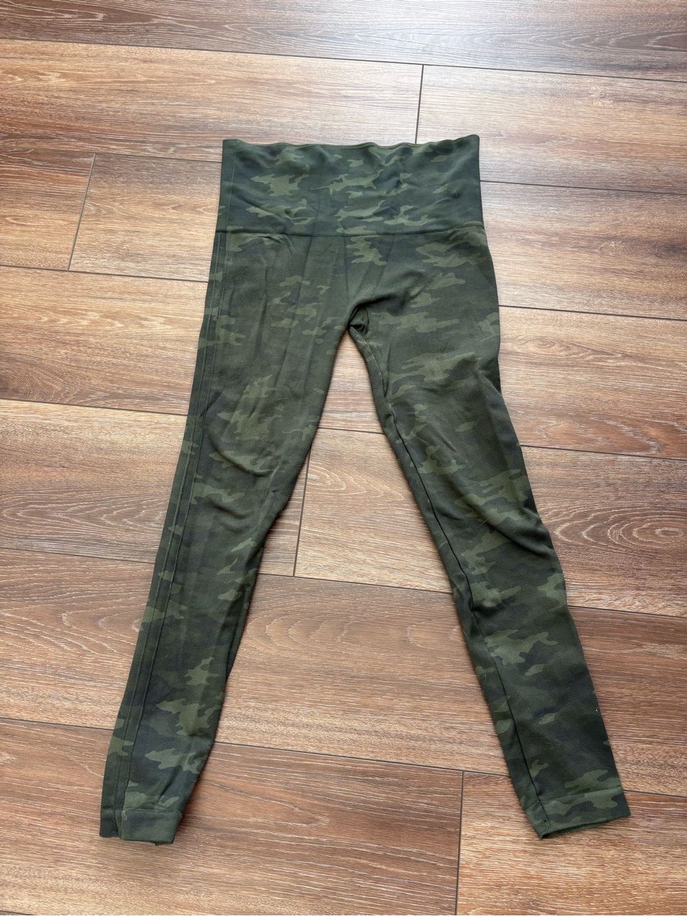 Spanx Camo High-Waist Leggings - Green